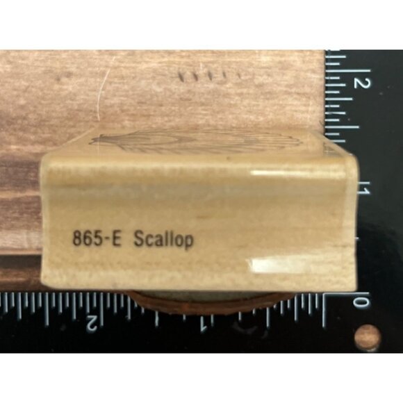 Vintage 1993 Embossing Arts Co. 865-E Scallop Rubber Stamp Wood Block Craft Tool - Picture 3 of 4